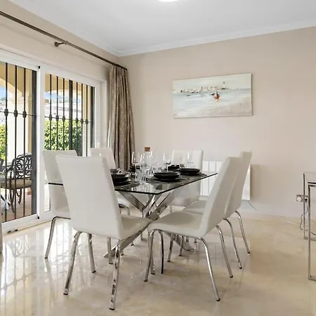 La Quinta Hills - Luxury